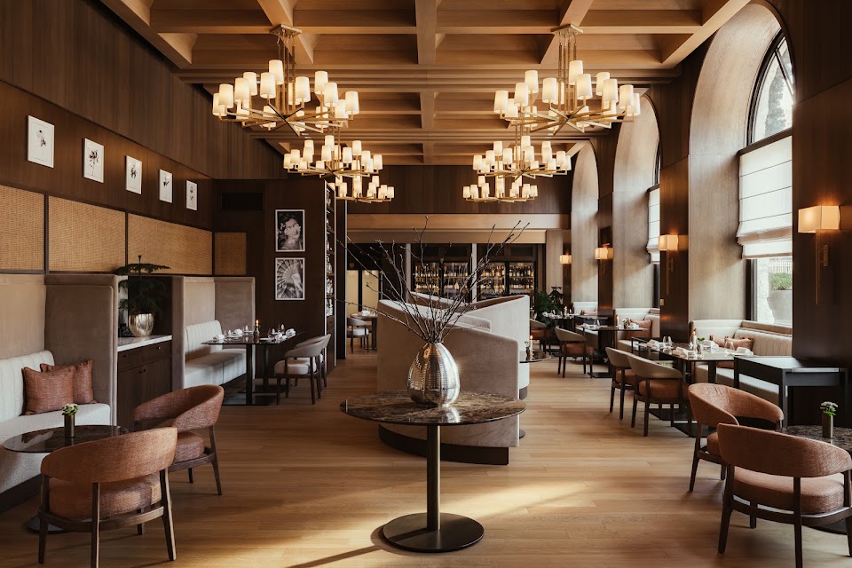1224 Restaurant Cortina