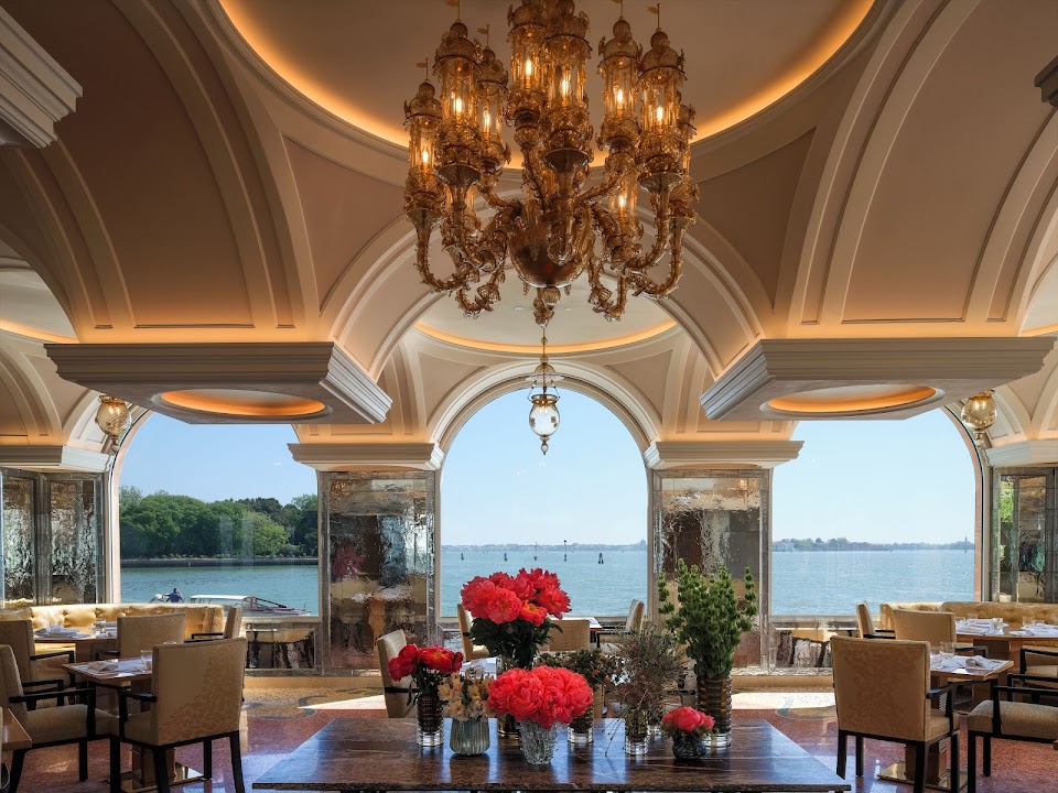 Oro Restaurant