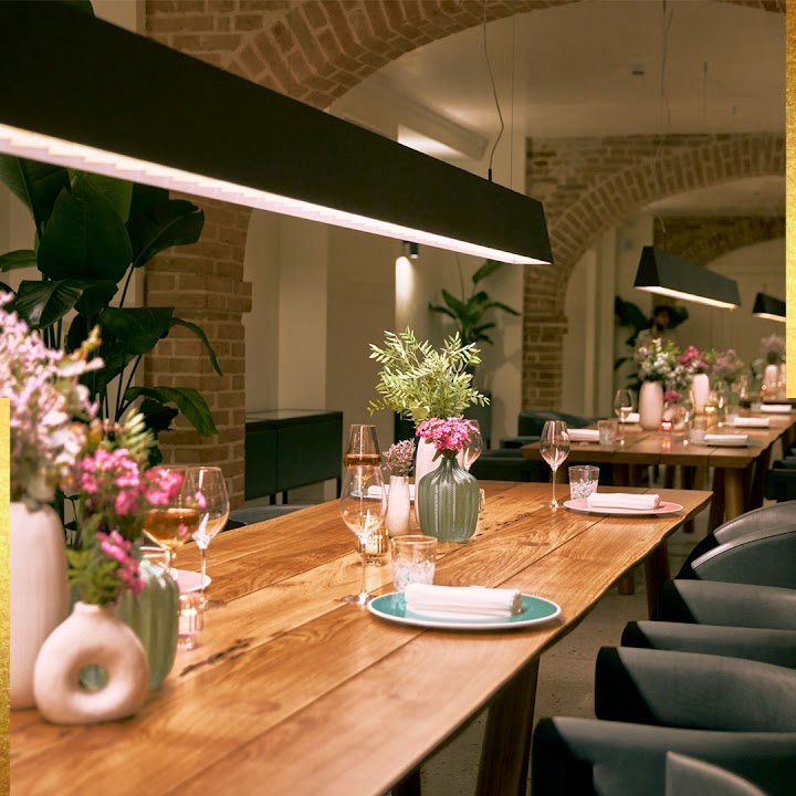 Dama Restaurant